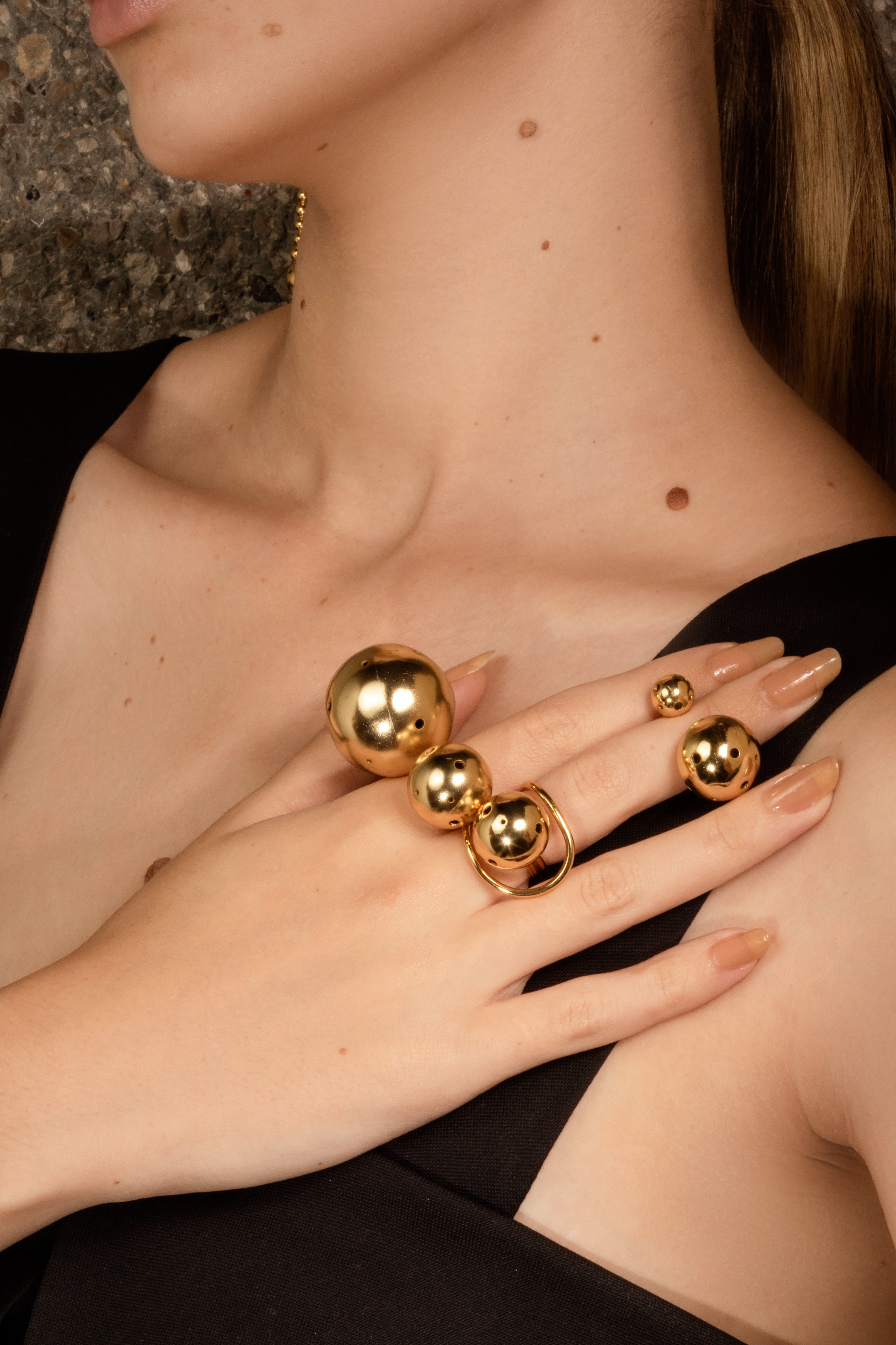 MEDIUM BUBBLE RING & EAR CUFF