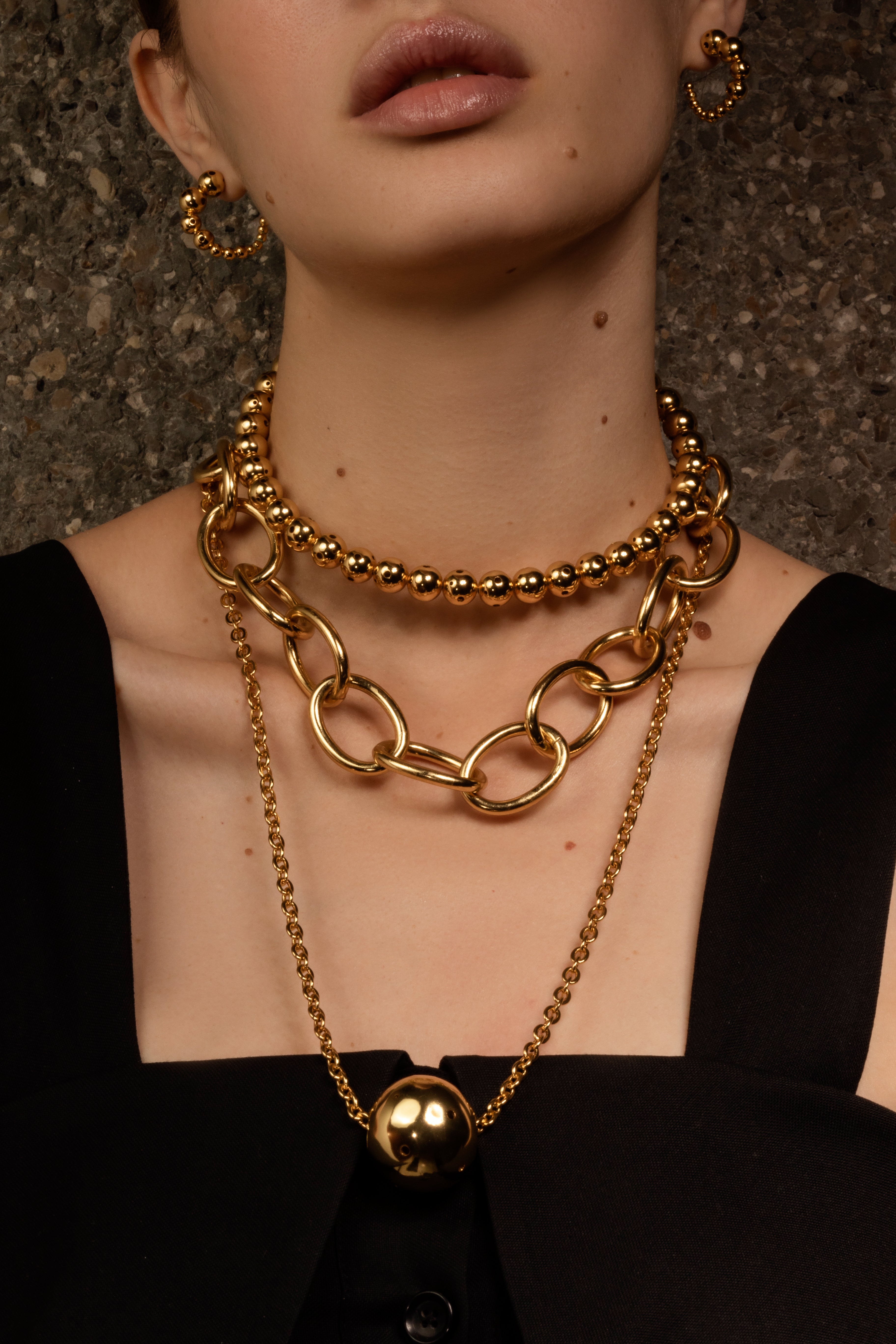 CHAIN NECKLACE